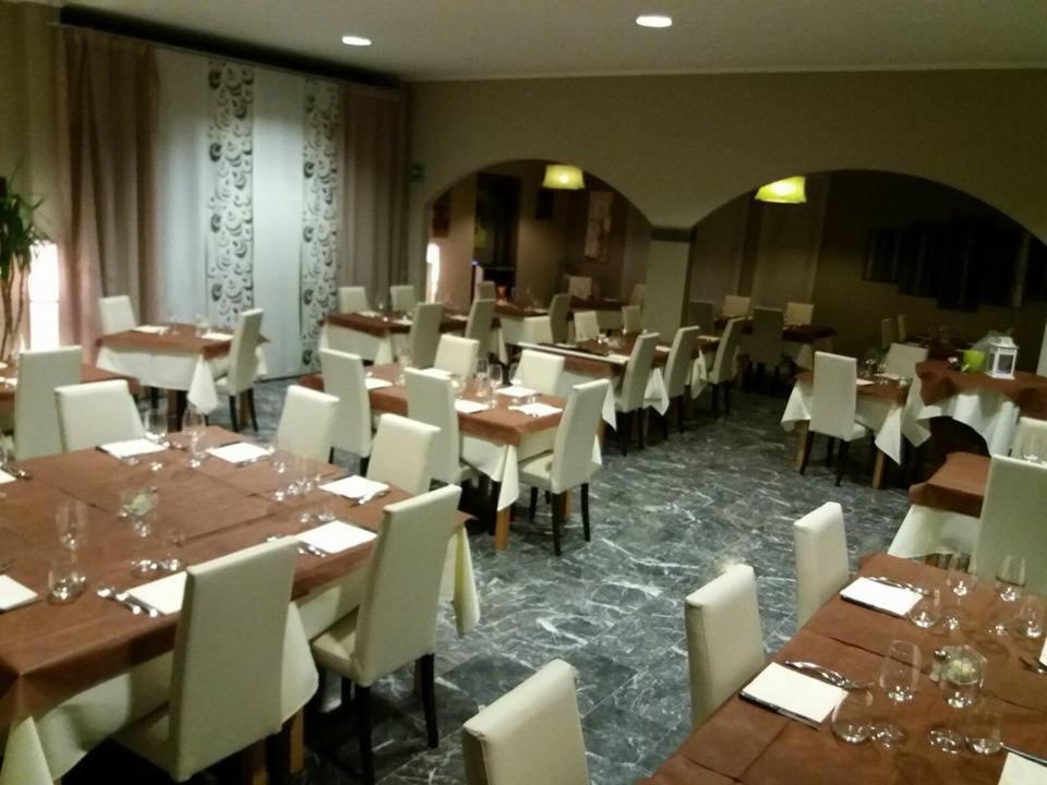Osteria Angeli Neri Hotel Cavazzo Carnico Exterior foto